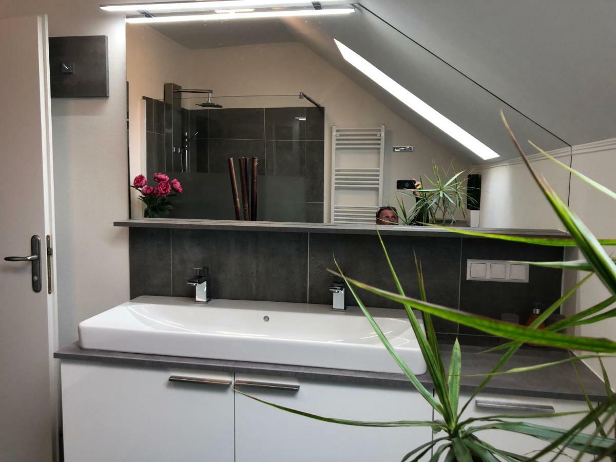 Superior-Apartment Mit Pool Und Seezugang Velden am Wörthersee Eksteriør bilde