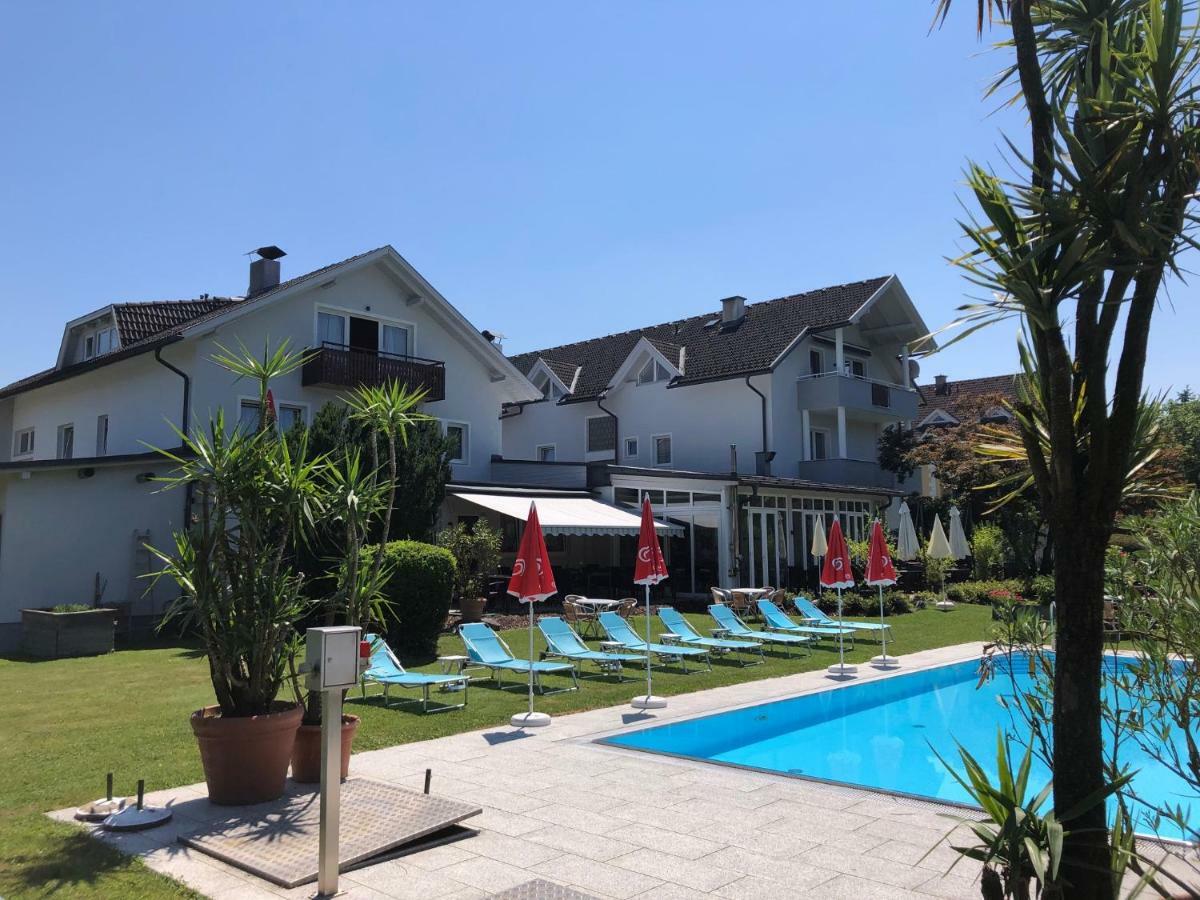 Superior-Apartment Mit Pool Und Seezugang Velden am Wörthersee Eksteriør bilde